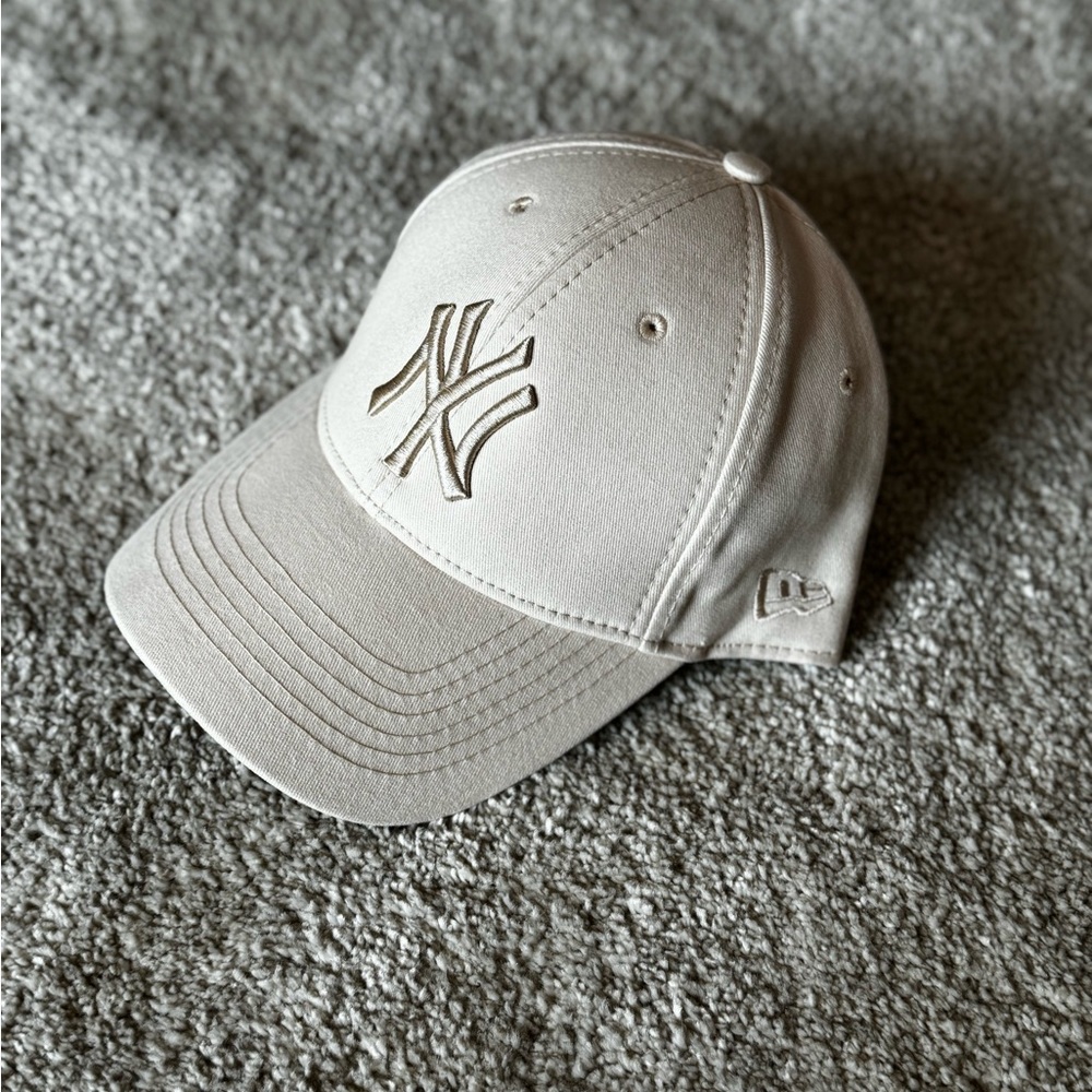NY HAT Beige